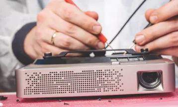 تجربه تعمیر دستگاه ویدئو پروژکتور تجربه تعمیر دستگاه ویدئو پروژکتور